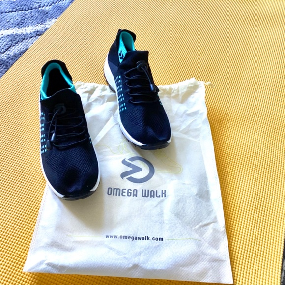 Omega Walk Sneakers - Picture 7 of 7